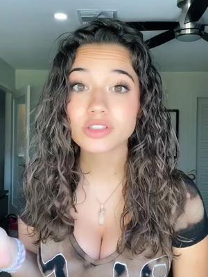 Sofia Gomez onlyfans model Twitter leak picture curly hair