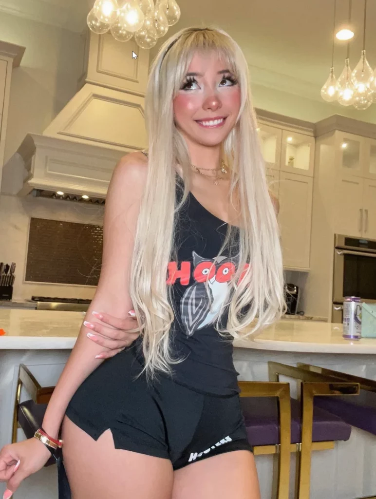 Mia Nude Cosplayer OnlyFans izzybunnies Review Leaks Nudes 
