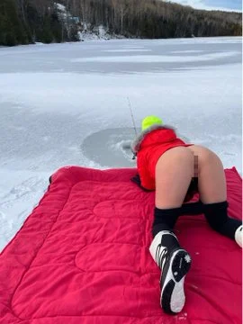Myla Del Rey onlyfans model picture fishing in snow showing her booty