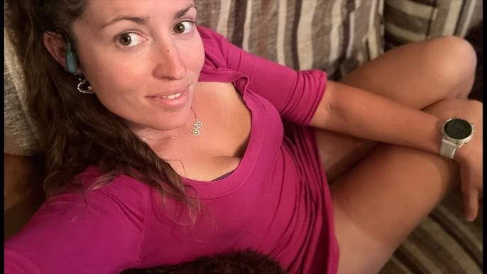 Cecilia Sopeña Espa (@cecilia.sopenaespa) OnlyFans model selfie wearing pink dress