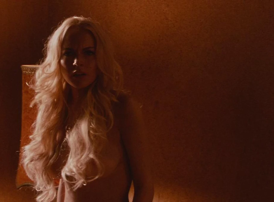 Lindsay Lohan movie leaks in the movie Machete. She is standing naked