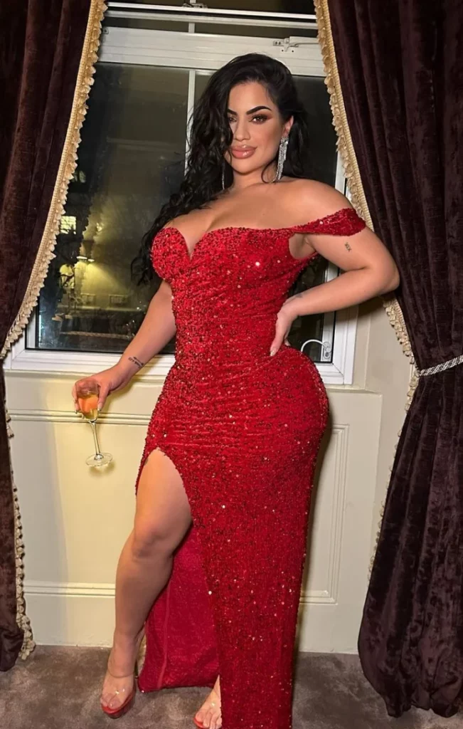 Lissa Aires @lissaaires OnlyFans Model sexy photo wearing a gown