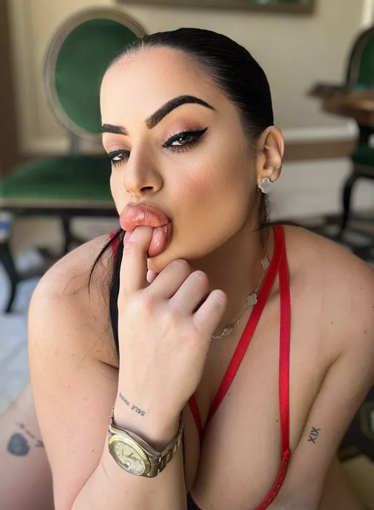 Lissa Aires @lissaaires OnlyFans Model sexy photo wearing a watch