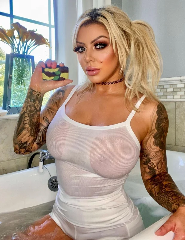 Karma Rx @karmarx OnlyFans Model sexy photo wearing a shirt