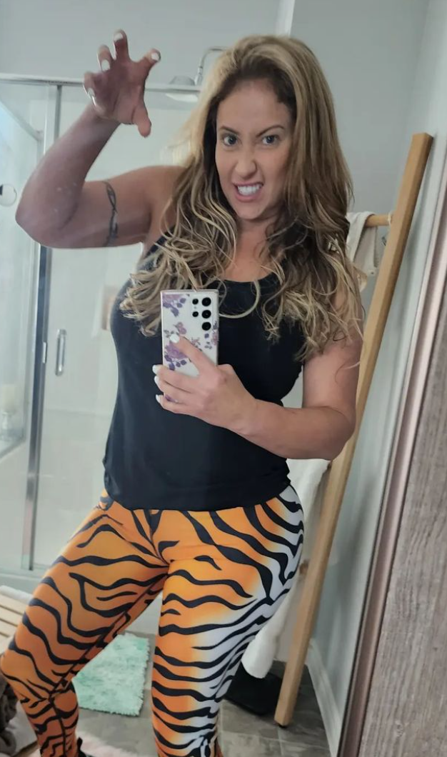 Eva Notty: Latina MILF @evanotty OnlyFans Review (Leaks, Nudes, Videos) CreatorLovers - BLOG