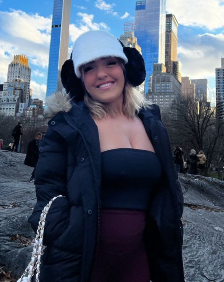 Erika Calabrese OnlyFans airikacal Review (Leaks, Nudes, Videos