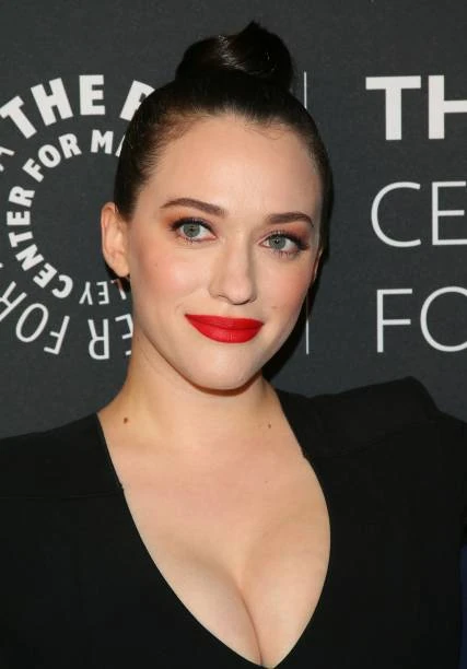 Kat Dennings picture wearing black top