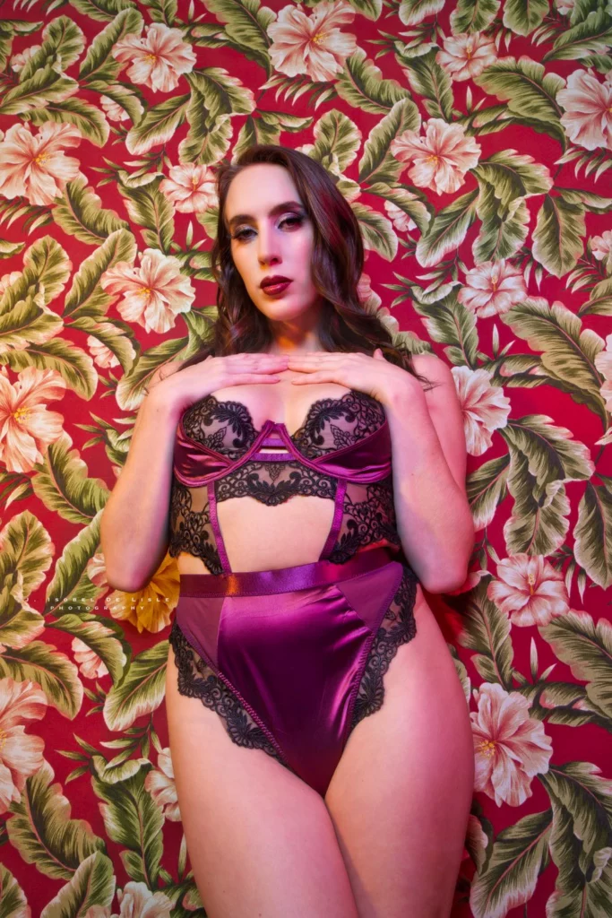 Cadence Lux (@thecadencelux) OnlyFans model picture wearing sexy purple lingerie