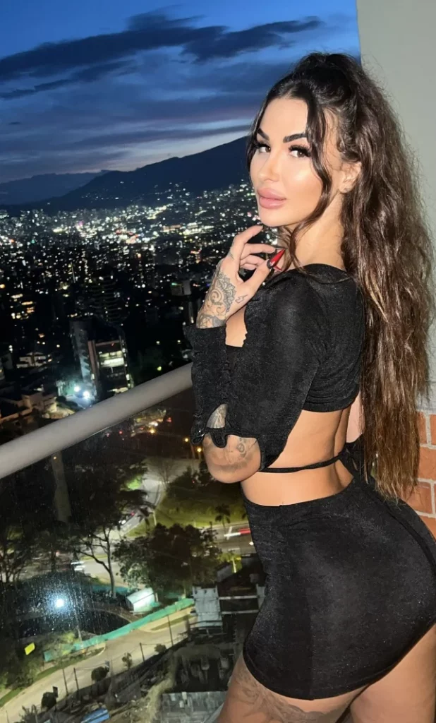 Susy Gala: @susygofficial OnlyFans Model sexy photo wearing a skirt