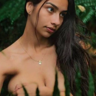 Nina Fox🦊