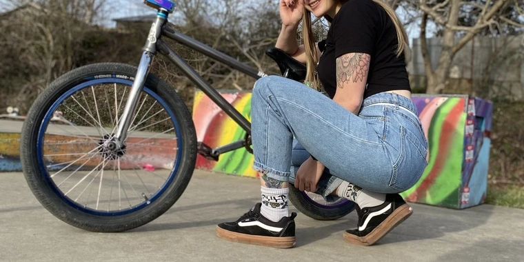 Ariana OnlyFans | @ariana_bmx review (Leaks, Videos, Nudes)