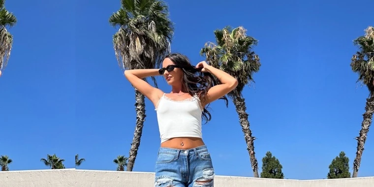 Brooke OnlyFans | @dreamgirlbrooke review (Leaks, Videos, Nudes)