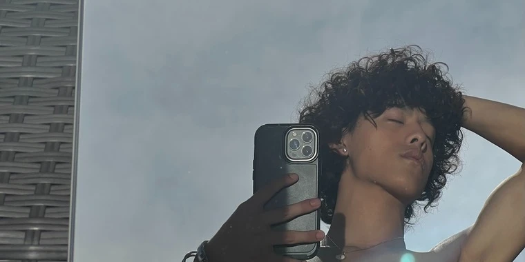creator header picture