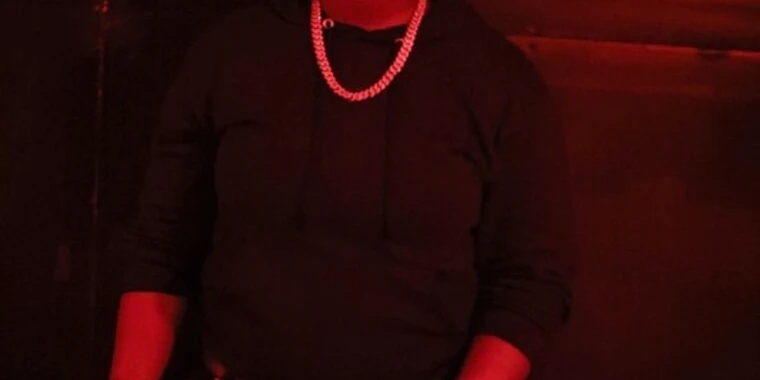 creator header picture