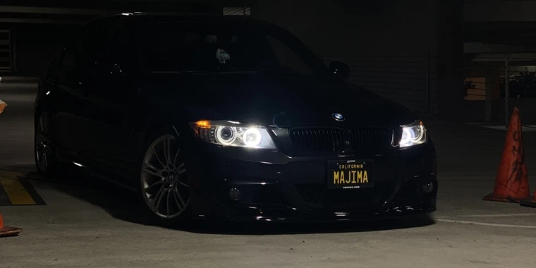 creator header picture