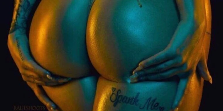 creator header picture