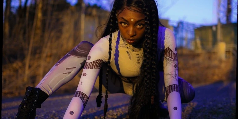 creator header picture