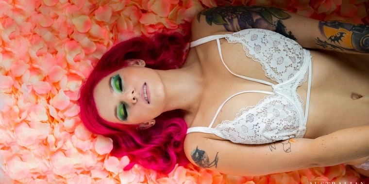 creator header picture