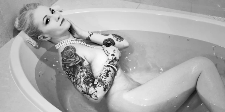 creator header picture