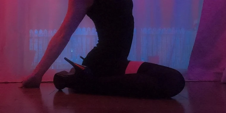 creator header picture