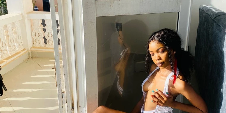 creator header picture