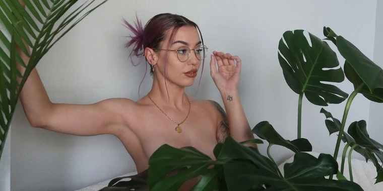 creator header picture