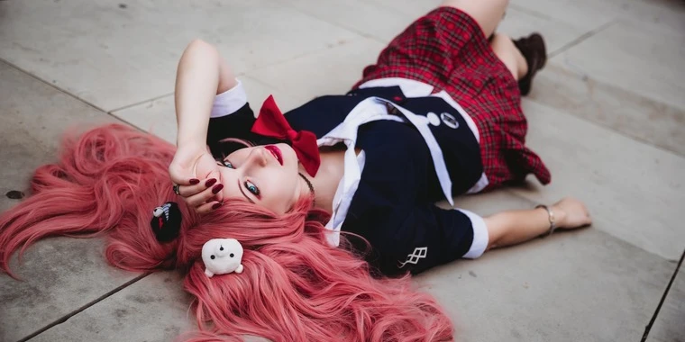 creator header picture