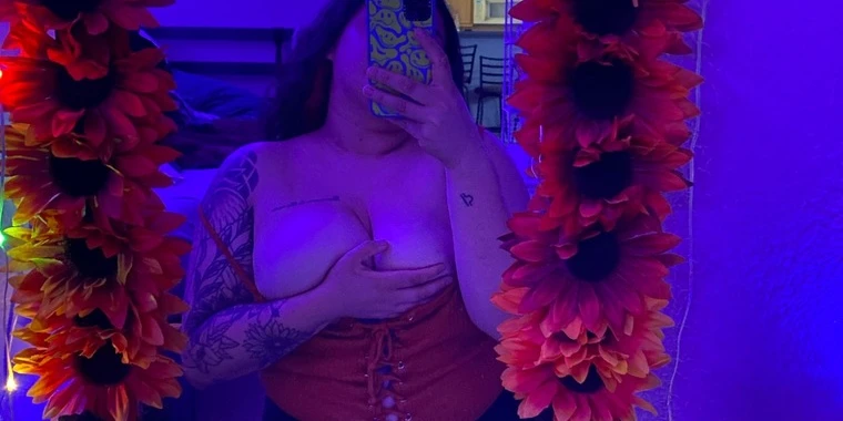 creator header picture