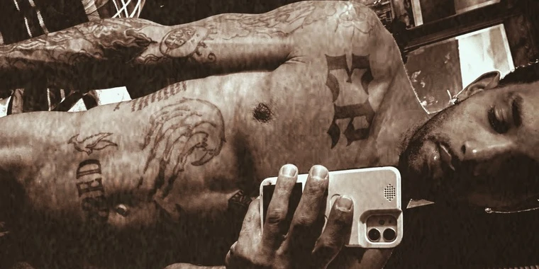creator header picture