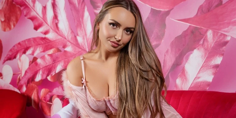 Julia OnlyFans @itsjuliaraleigh review (Leaks, Videos, Nudes)