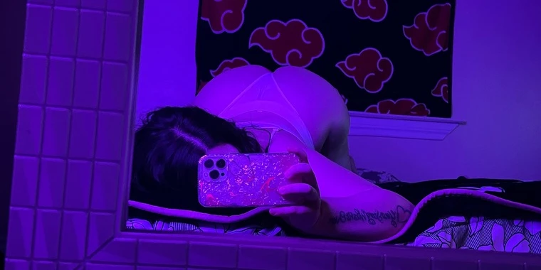 creator header picture