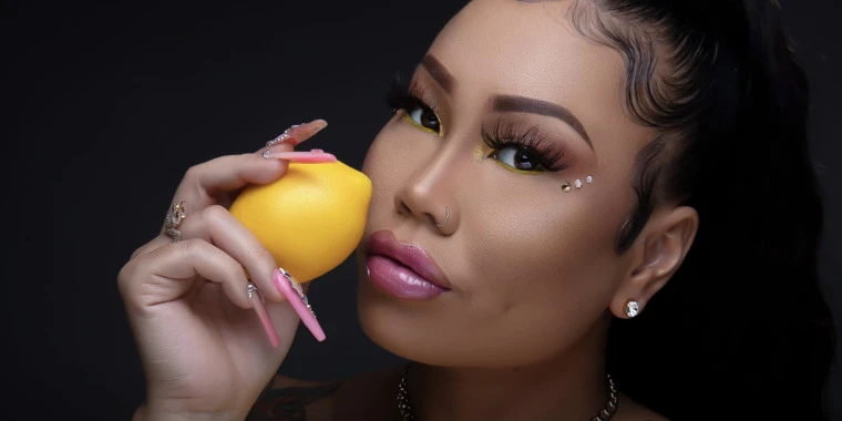 creator header picture