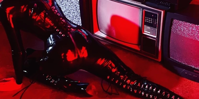 creator header picture
