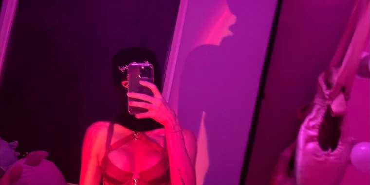 creator header picture