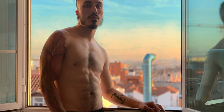 creator header picture