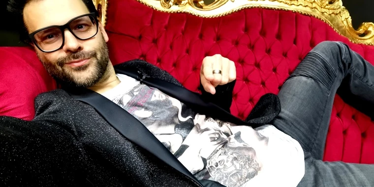 creator header picture