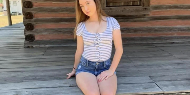 Layla OnlyFans | @laylakirkland review (Leaks, Videos, Nudes)