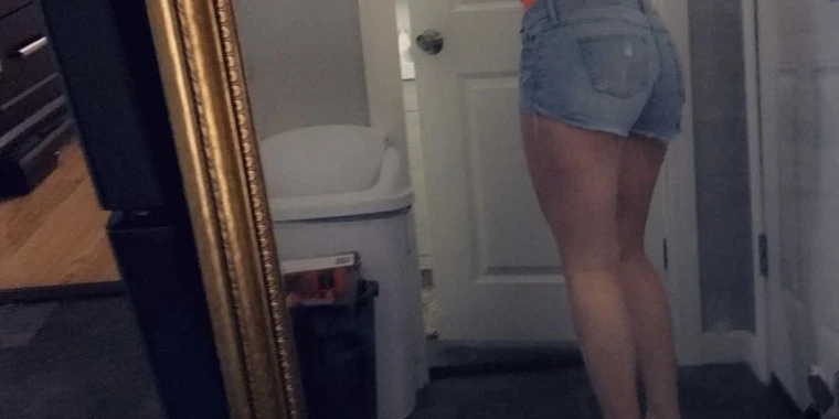 Mini OnlyFans | @magnetic.mini review (Leaks, Videos, Nudes)