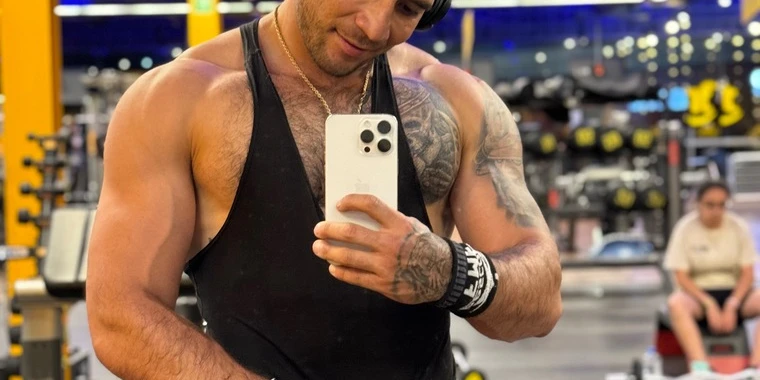 creator header picture