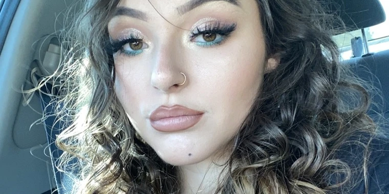 Mikki K OnlyFans @umikkik review (Leaks, Videos, Nudes)