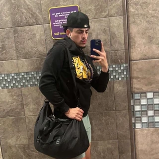 Aaron OnlyFans @aaronhung02 review (Leaks, Videos, Nudes)