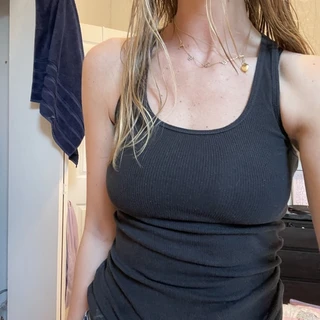 Anastasia OnlyFans @anastasiabetty review (Leaks, Videos, Nudes)