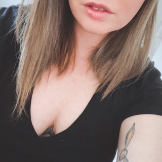 Athena Anne OnlyFans @athenaanne review (Leaks, Videos, Nudes)