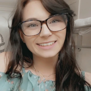 Ava OnlyFans @avarenae review (Leaks, Videos, Nudes)