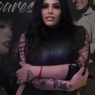 Bianca soares a "boneca da casa"