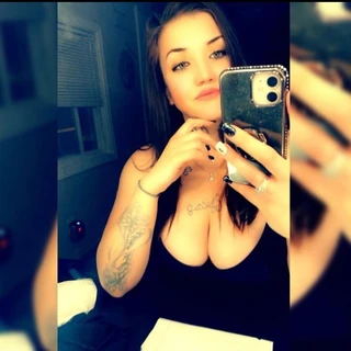 Cheyanne Marie OnlyFans | @brattyinlouisvee review (Leaks, Videos, Nudes)
