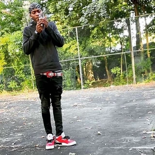 BucketsBBC OnlyFans | @bucketsbbc review (Leaks, Videos, Nudes)