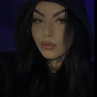 C H I A R A OnlyFans | @butterfly_c review (Leaks, Videos, Nudes)