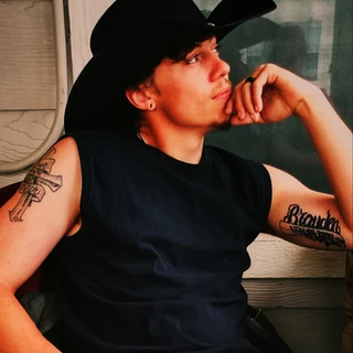 Carl Carter OnlyFans @carlcarter review (Leaks, Videos, Nudes)