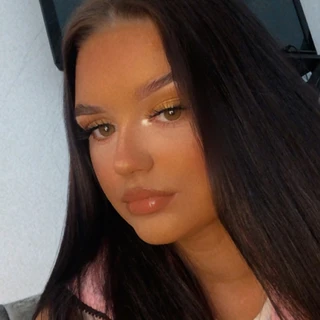 Chloe OnlyFans | @chloee2.x review (Leaks, Videos, Nudes)